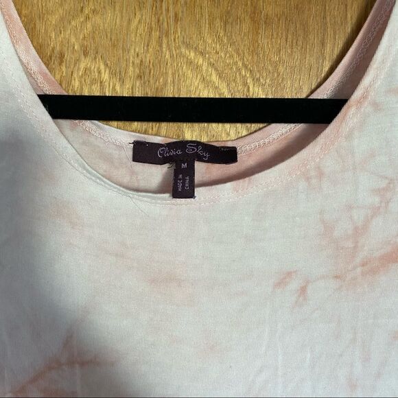🍄 Cold Shoulder Tie Dye Pink and White Tee - Picture 3 of 4